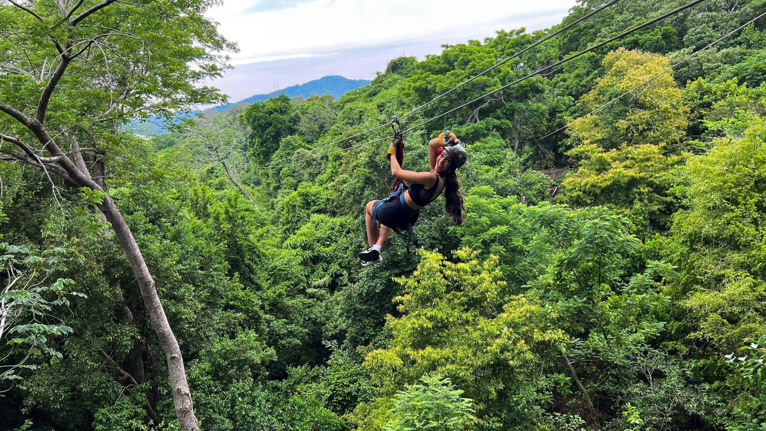 Jungle Zipline at jaguar Paw Belize