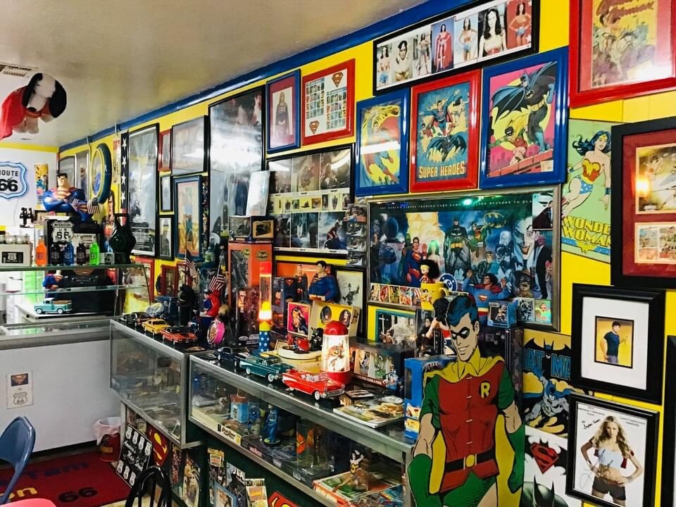 hh_supertam-on-66-ice-cream-parlor-and-superman-musuem_mid_232724_christopher-briley_21-12-09_SVzUcRUDq4pOiYyU_9823be4b5452cefe9e2c03511e28df89.jpeg .jpeg