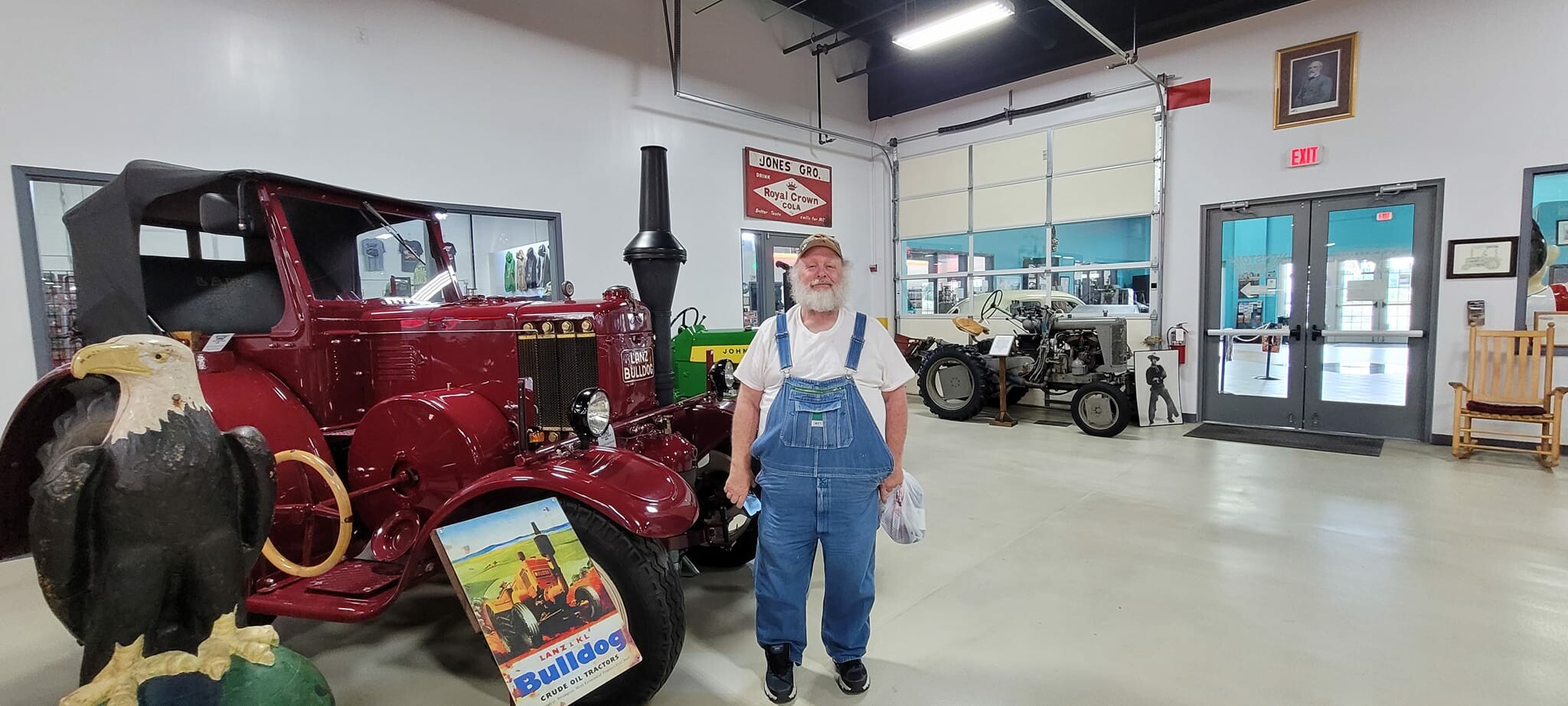 hh_keystone-truck-and-tractor-museum_mid_453323_lisa-williams_23-09-26_8qzHmG3P2r1f36yU_ccd8cfbd412d7c4786349eab3f02c8a0.jpg .jpeg