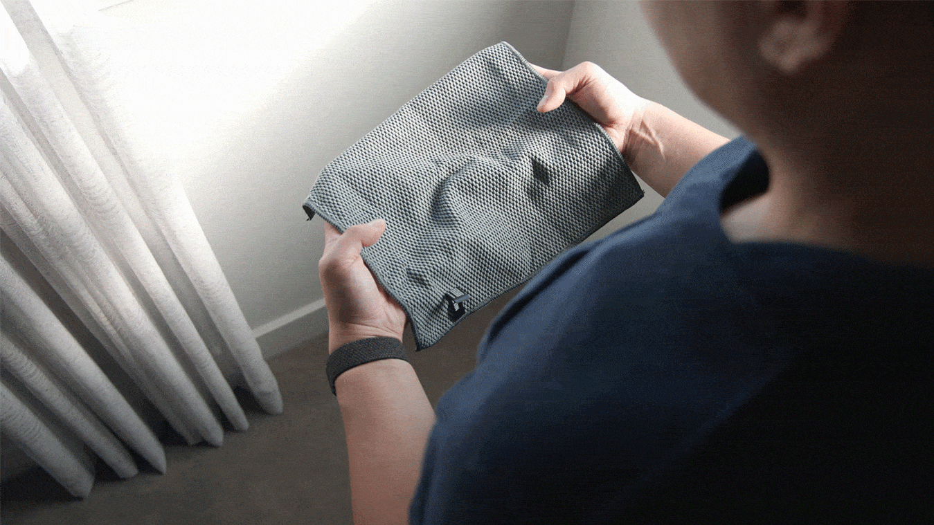 shade-cleaning-cloth-folding.gif