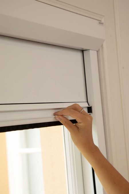 shade-pull-down-_resize_.jpg