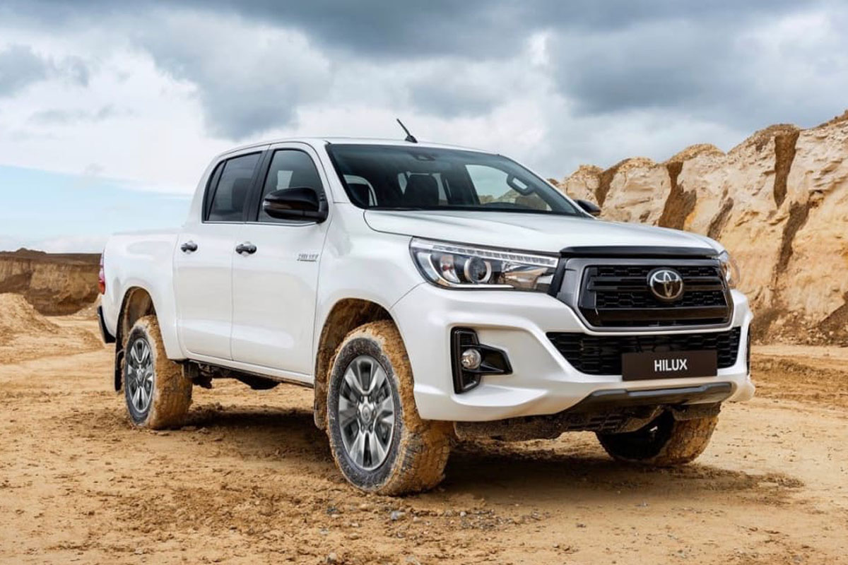 Hilux-1 (1).jpeg