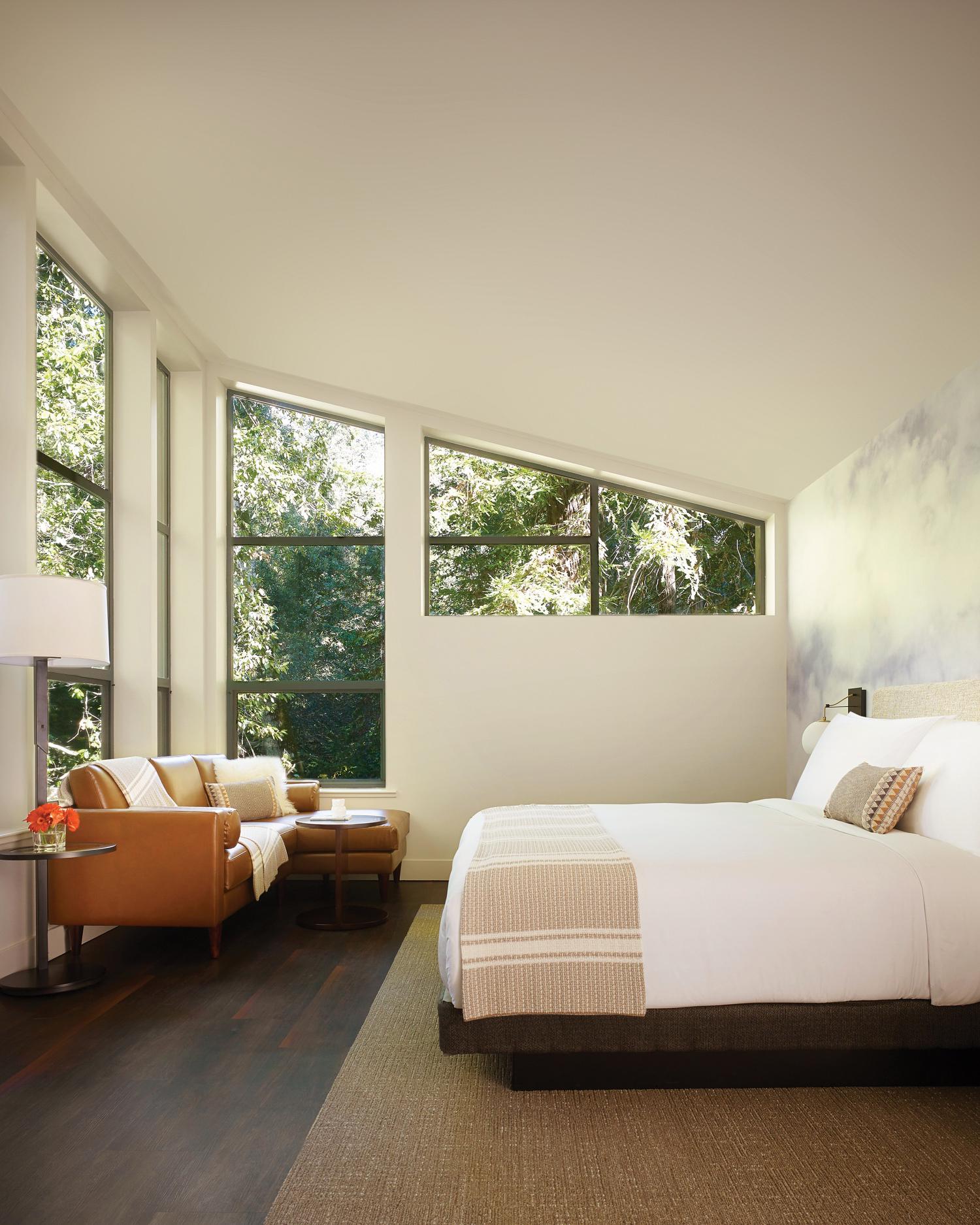 A Treehouse king bedroom.