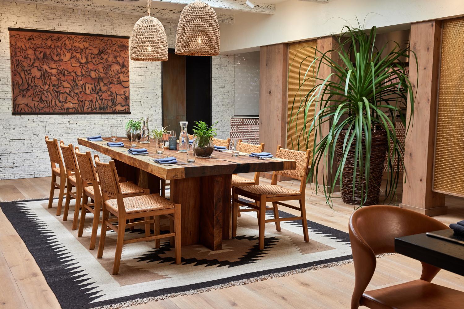 the group dining table at the Vaquero in Canyon Ranch Tucson Wellness Resort + Spa