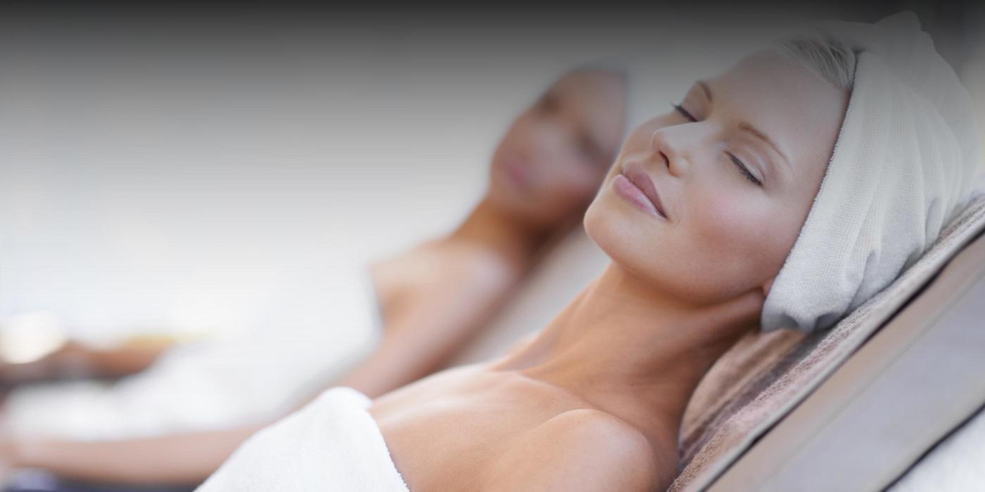 A group of women celebrating at the Canyon Ranch Fort Worth Wellness Spa