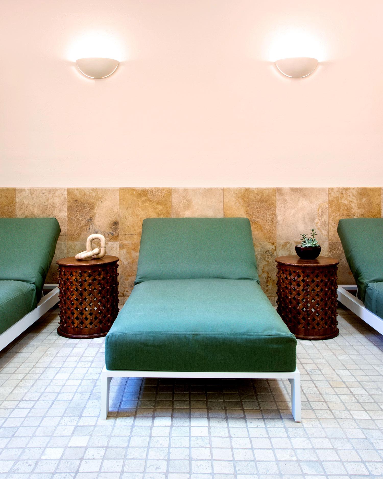 Relaxation loungers in Spa.