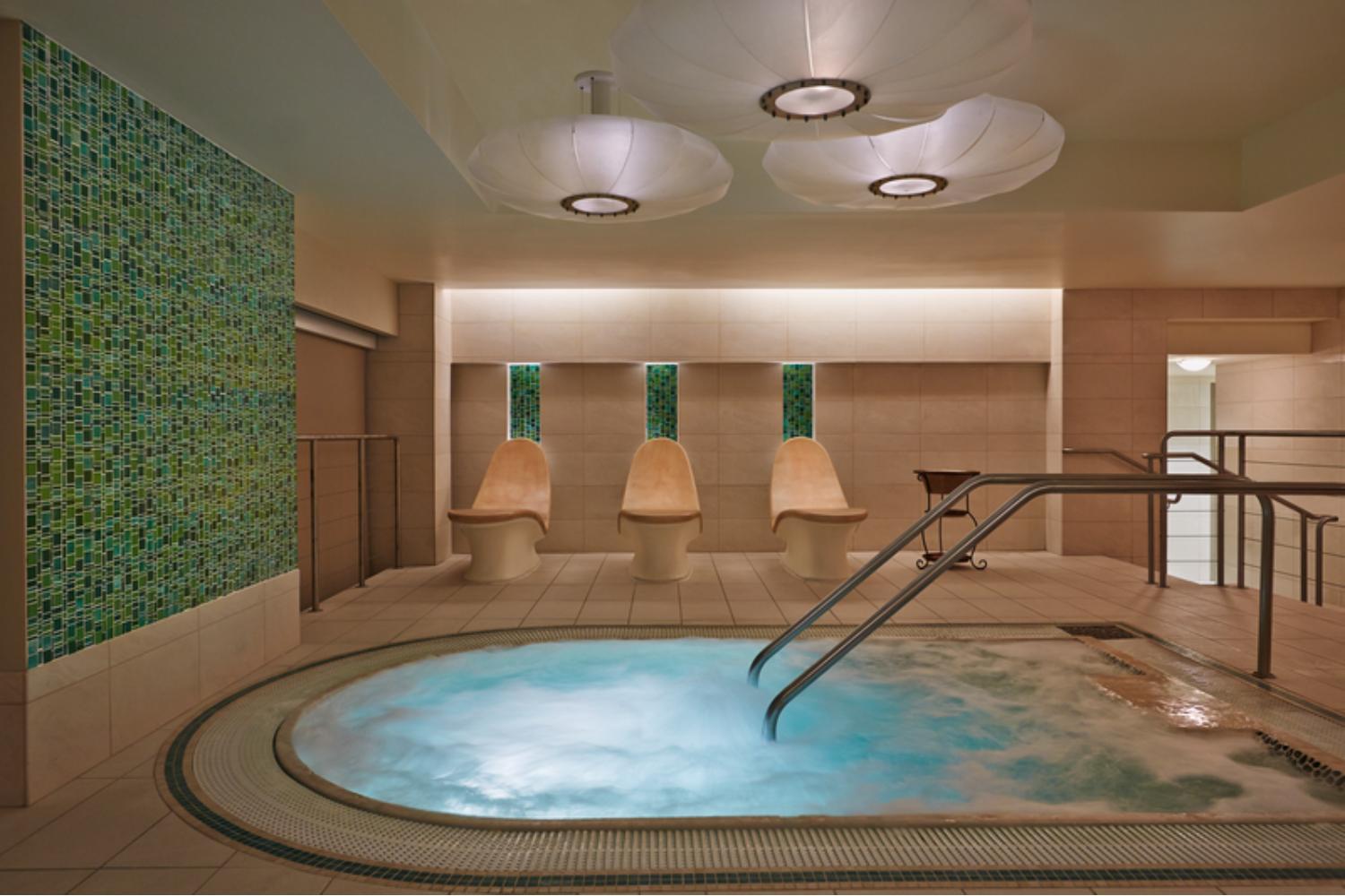 a picture of the Hydra spa pool at Canyon Ranch Las Vegas Day Spa