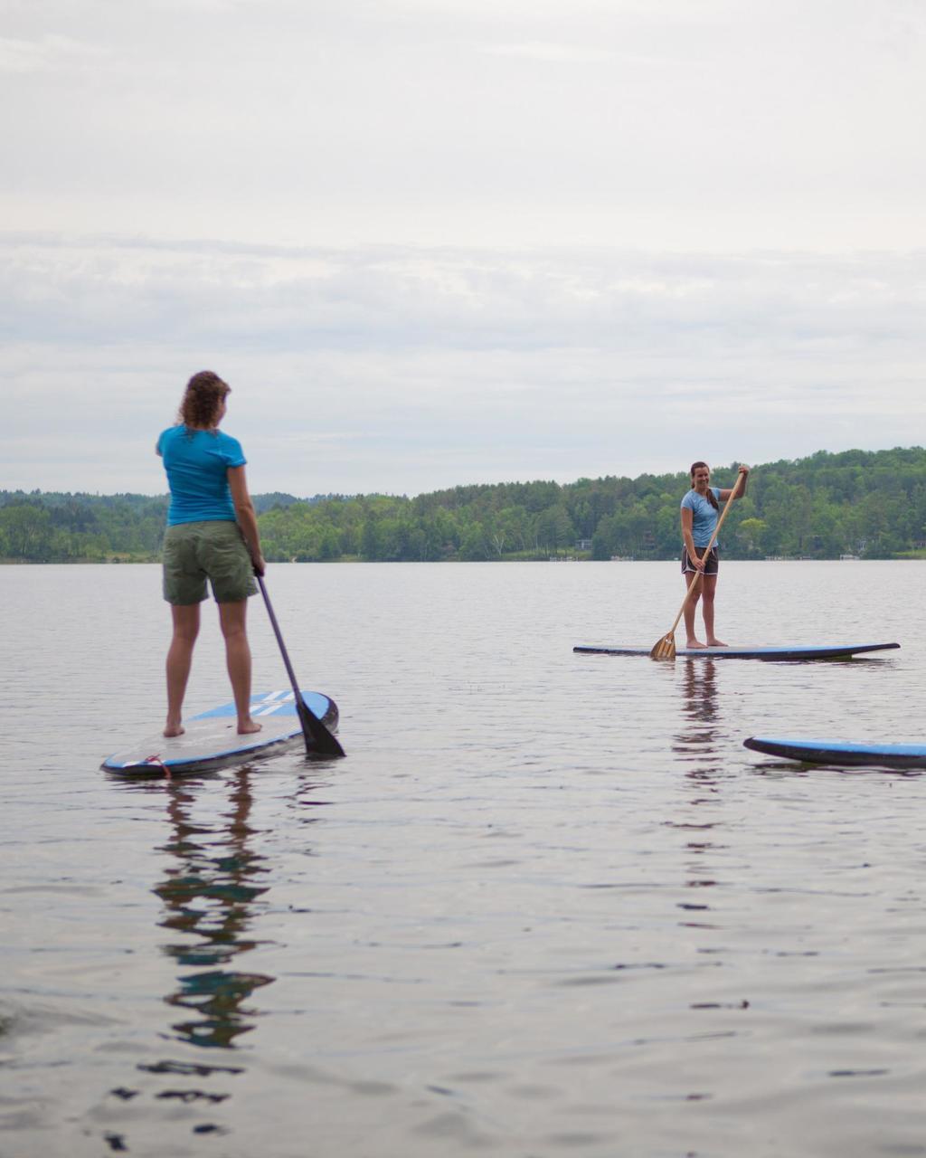 xl_md_standup-paddleboard-ds-lenox-canyon-ranch