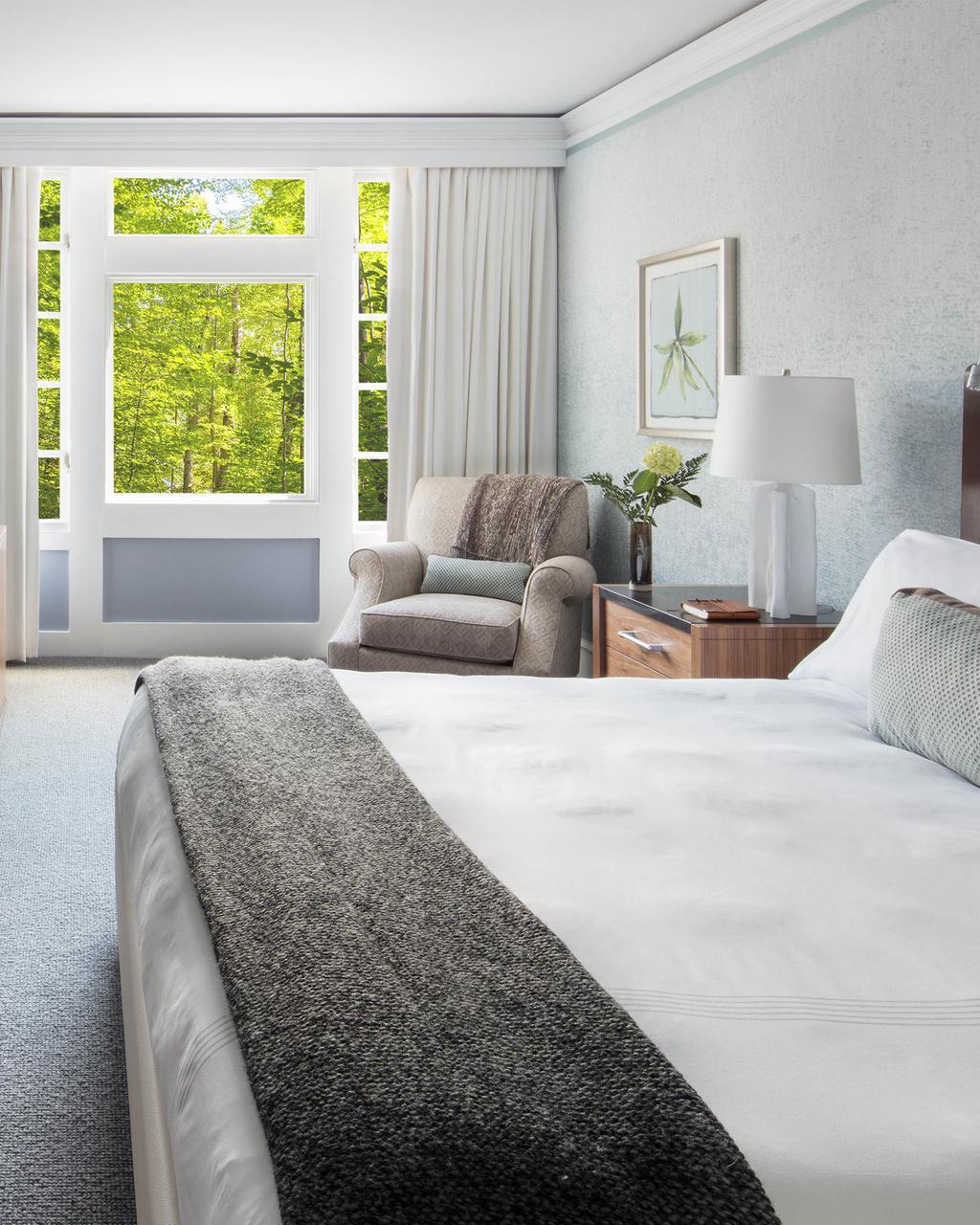 Canyon Ranch Lenox deluxe guest room