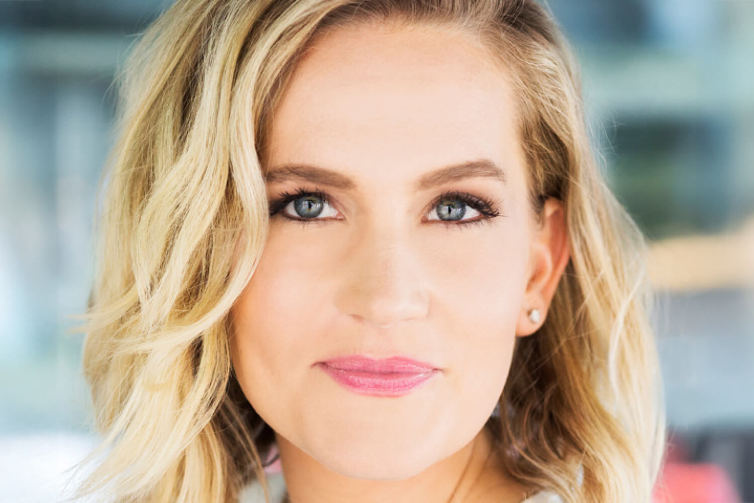 Lora Lee Gayer