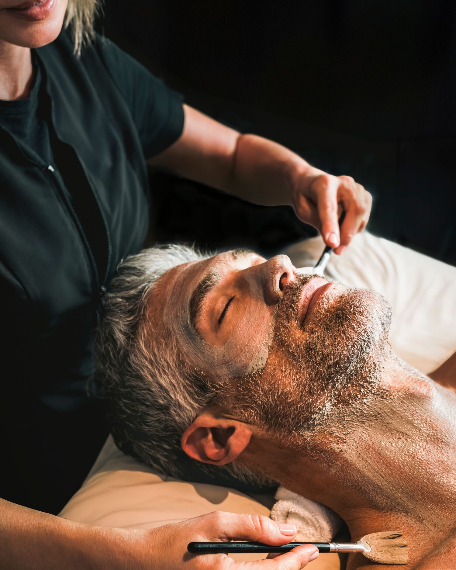 Gentlemen's Hot Towel Facial