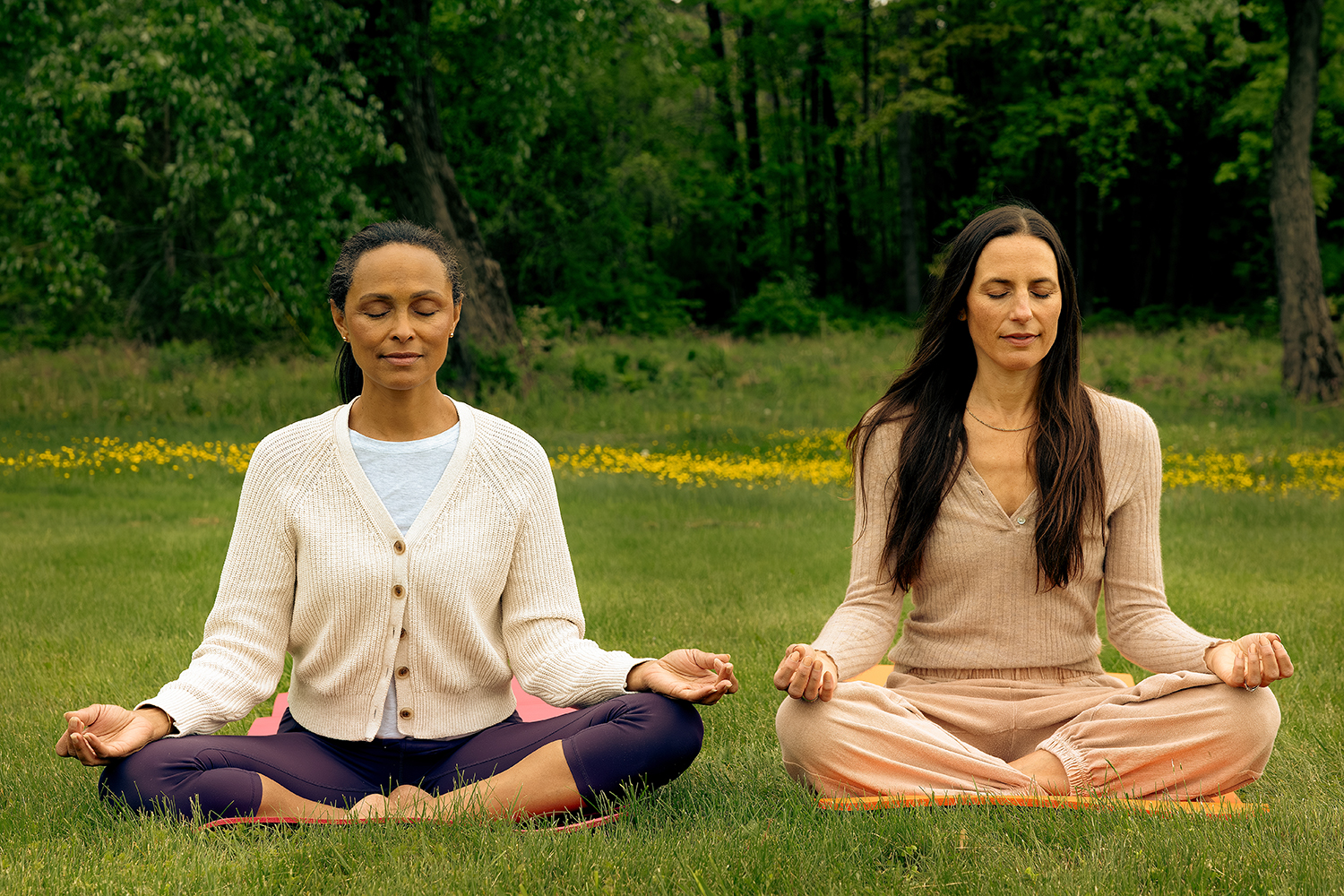 two women meditating at Canyon Ranch Lenox