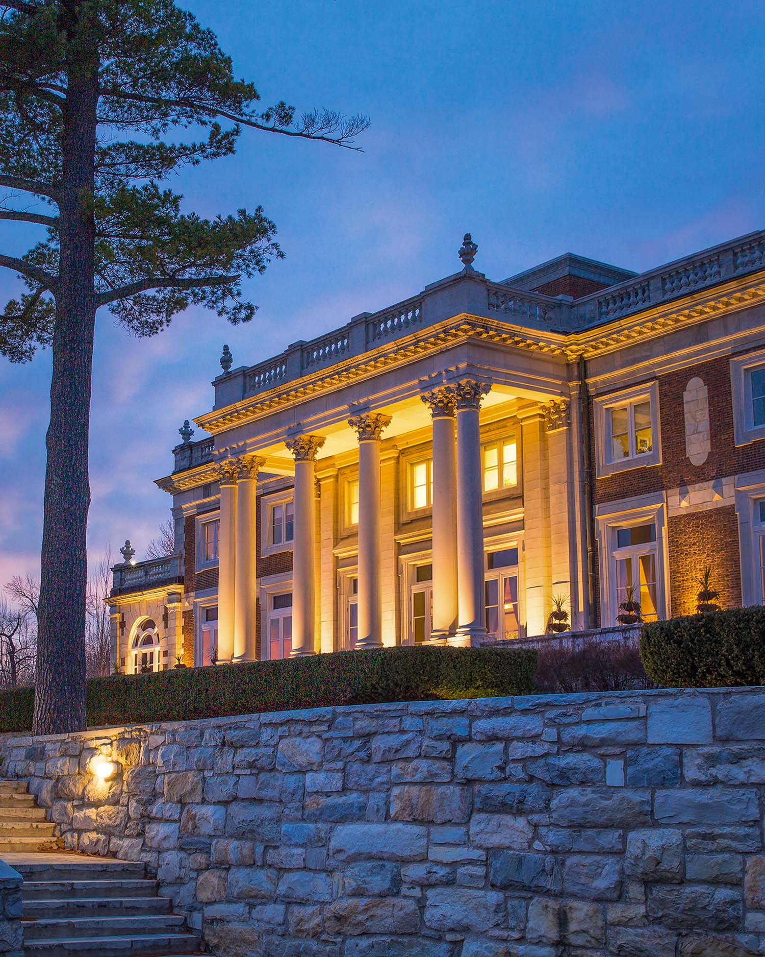 Sunset High Lawn View on the Mansion