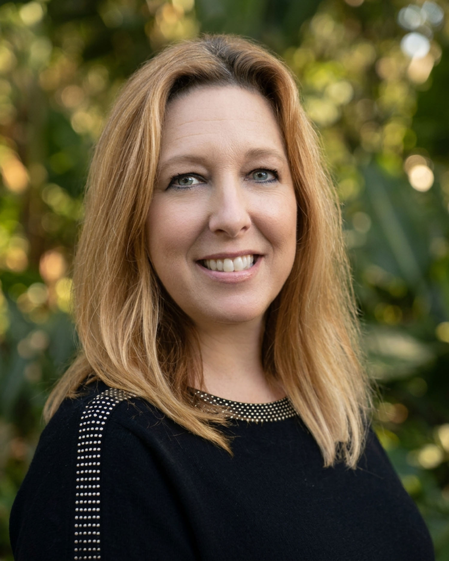 Margot Lee Headshot