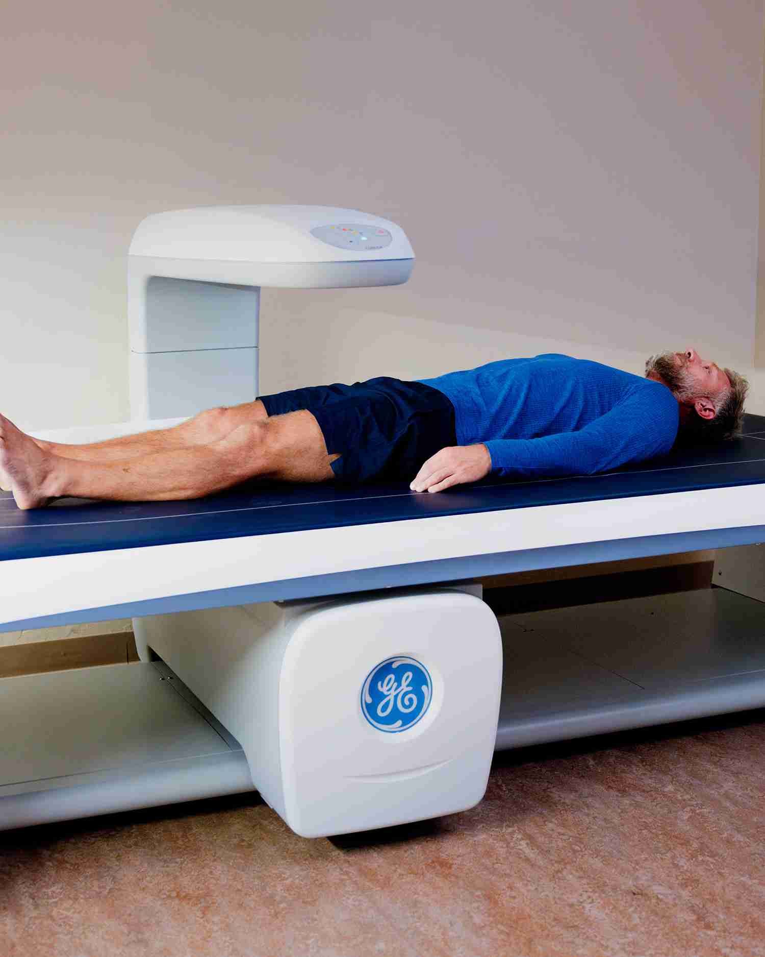 a man getting a dexa scan