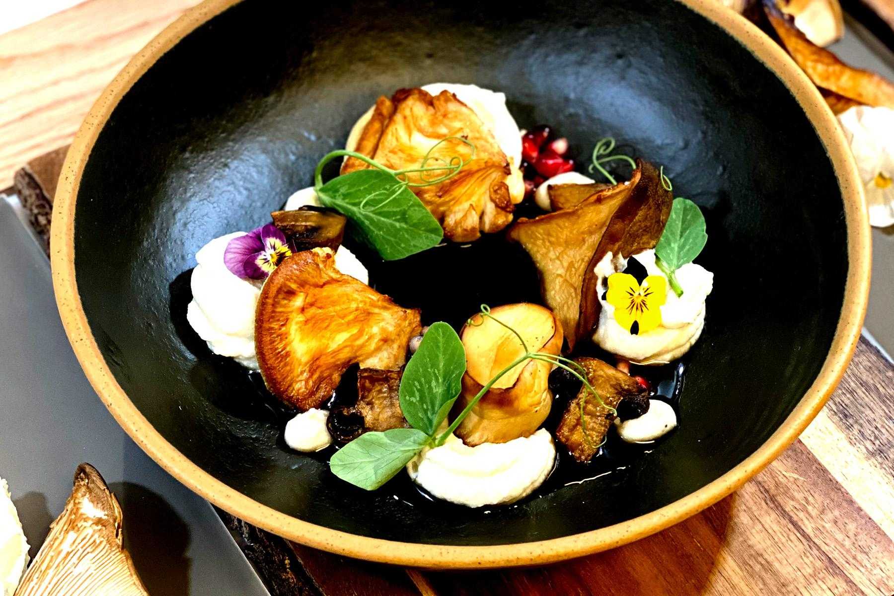 Overhead view of vegan marsala in pan.