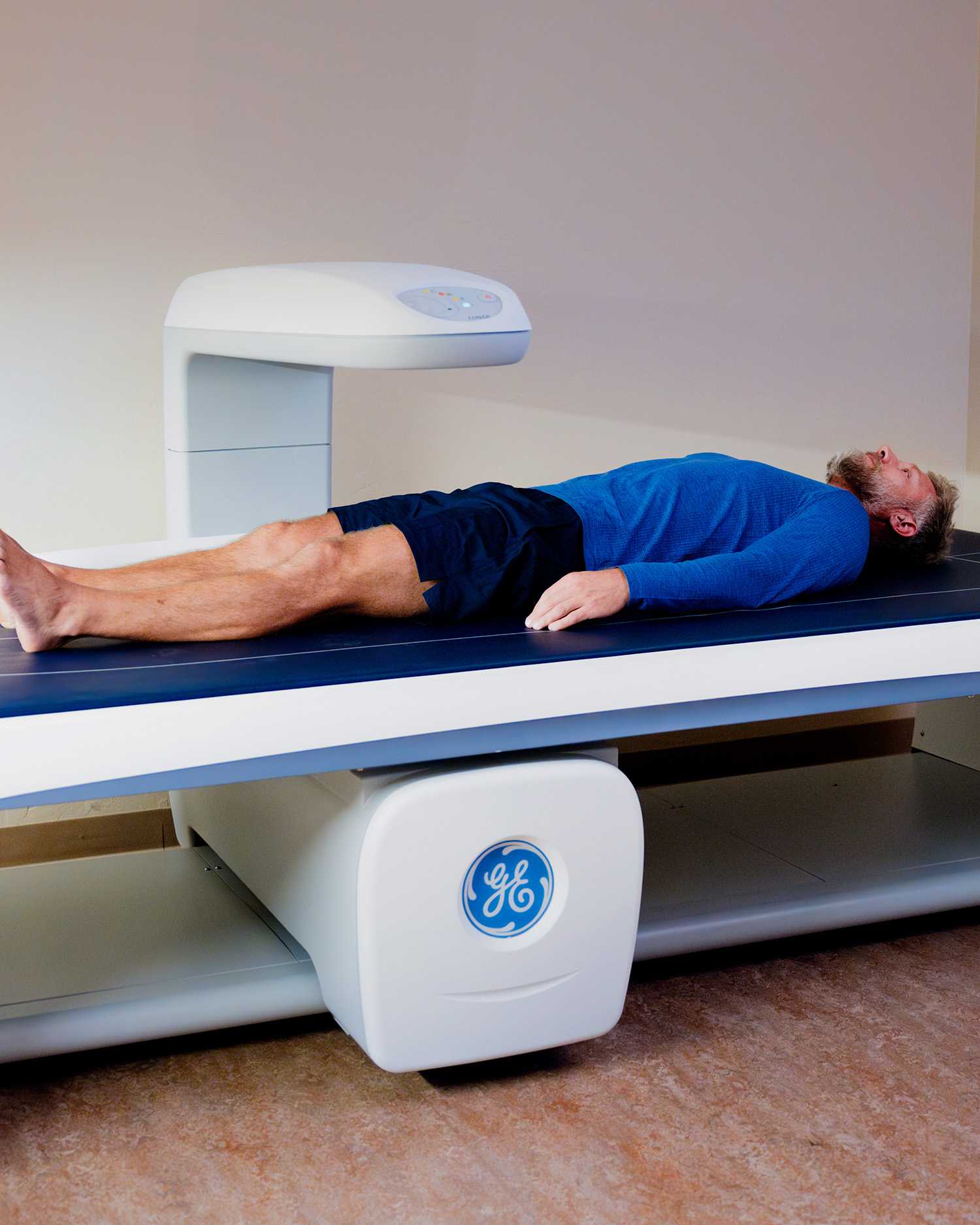 a man getting a dexa scan