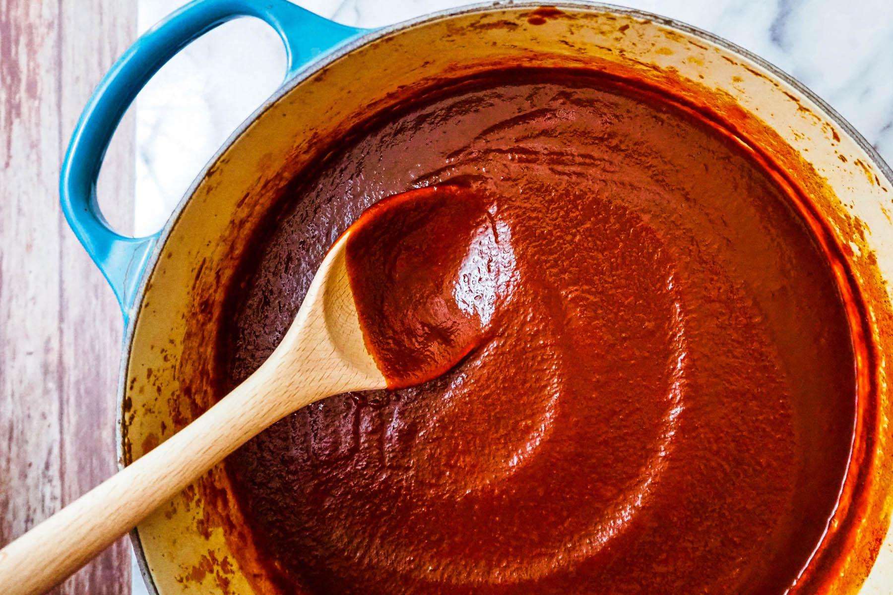 Overhead view of a pot filled with bbq sauce.