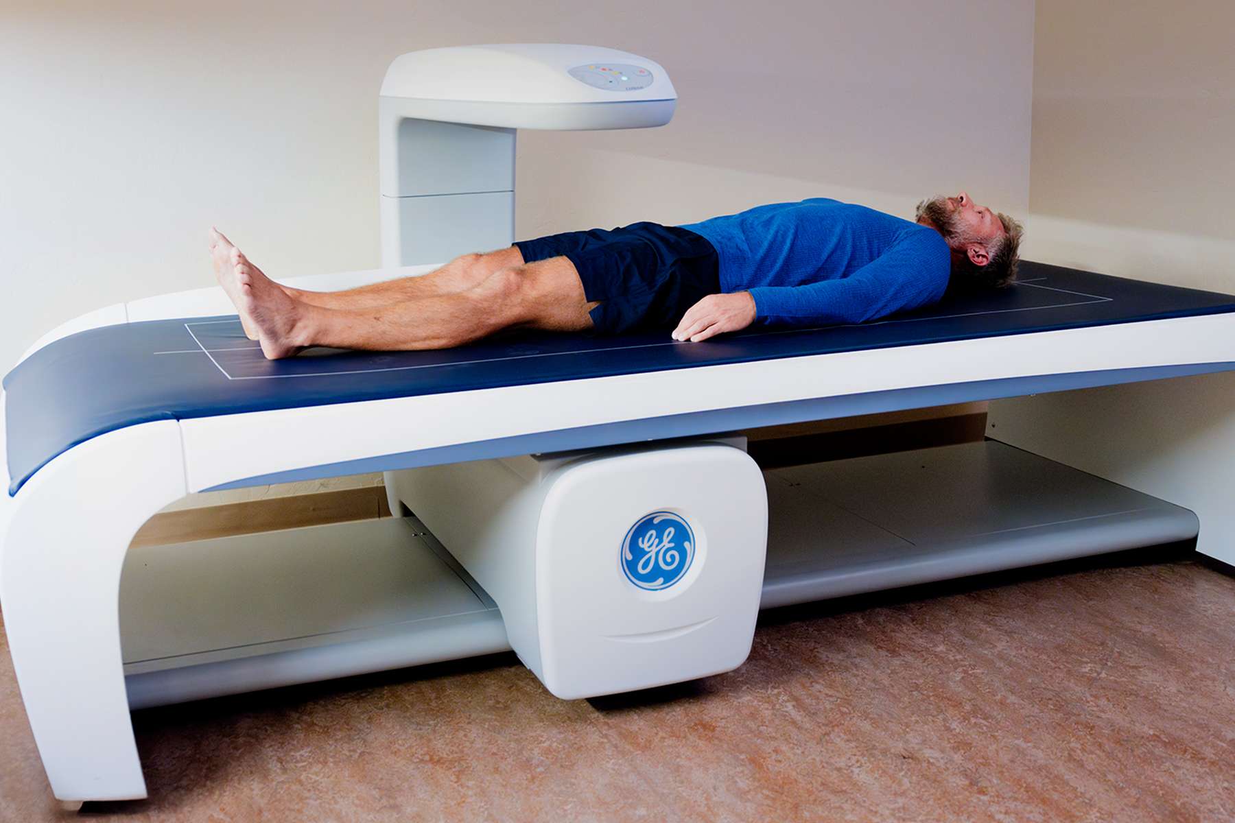 a man getting a dexa scan