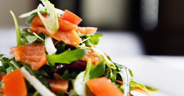 Smoked Salmon, Spinach and Mushroom Salad Canyon Ranch