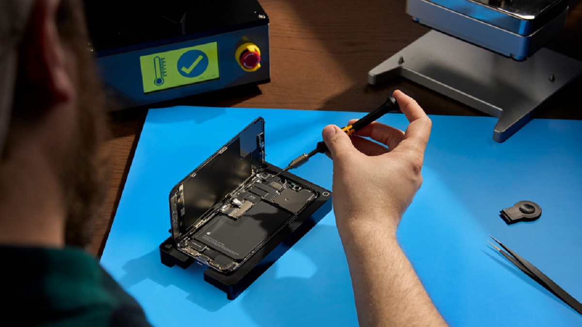 Top 5 Essential iPhone Repair Tools 2024
