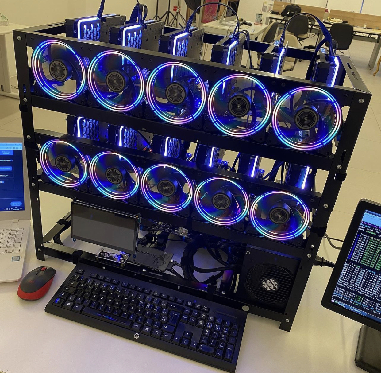 CRYPTO MINING RIG