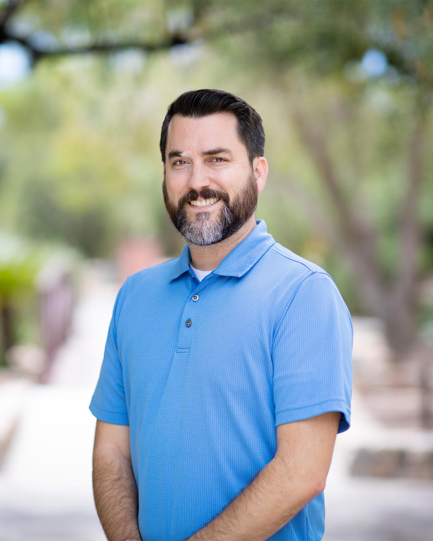 Headshot of Shayne Spradlin
