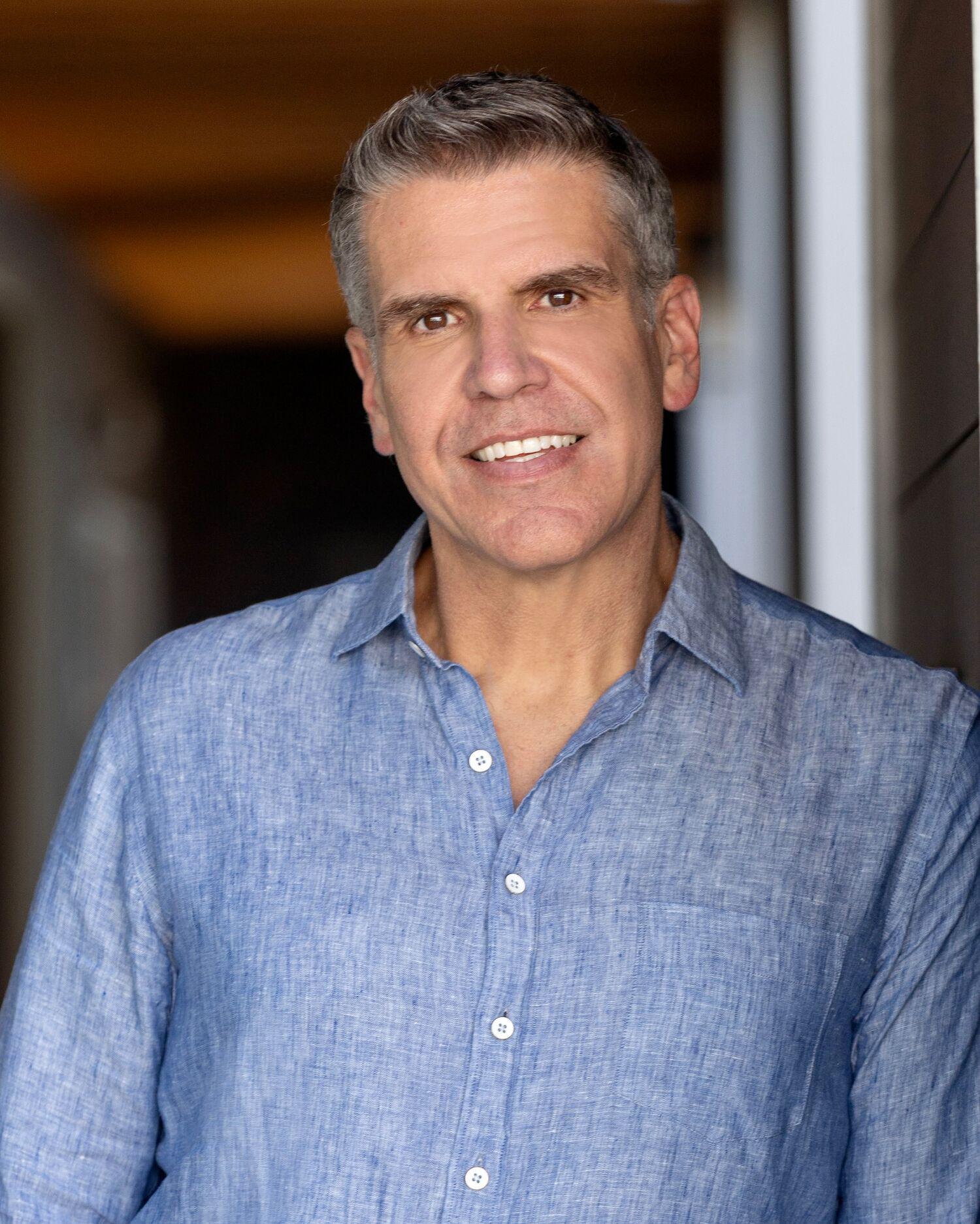 Mark Rivers Headshot