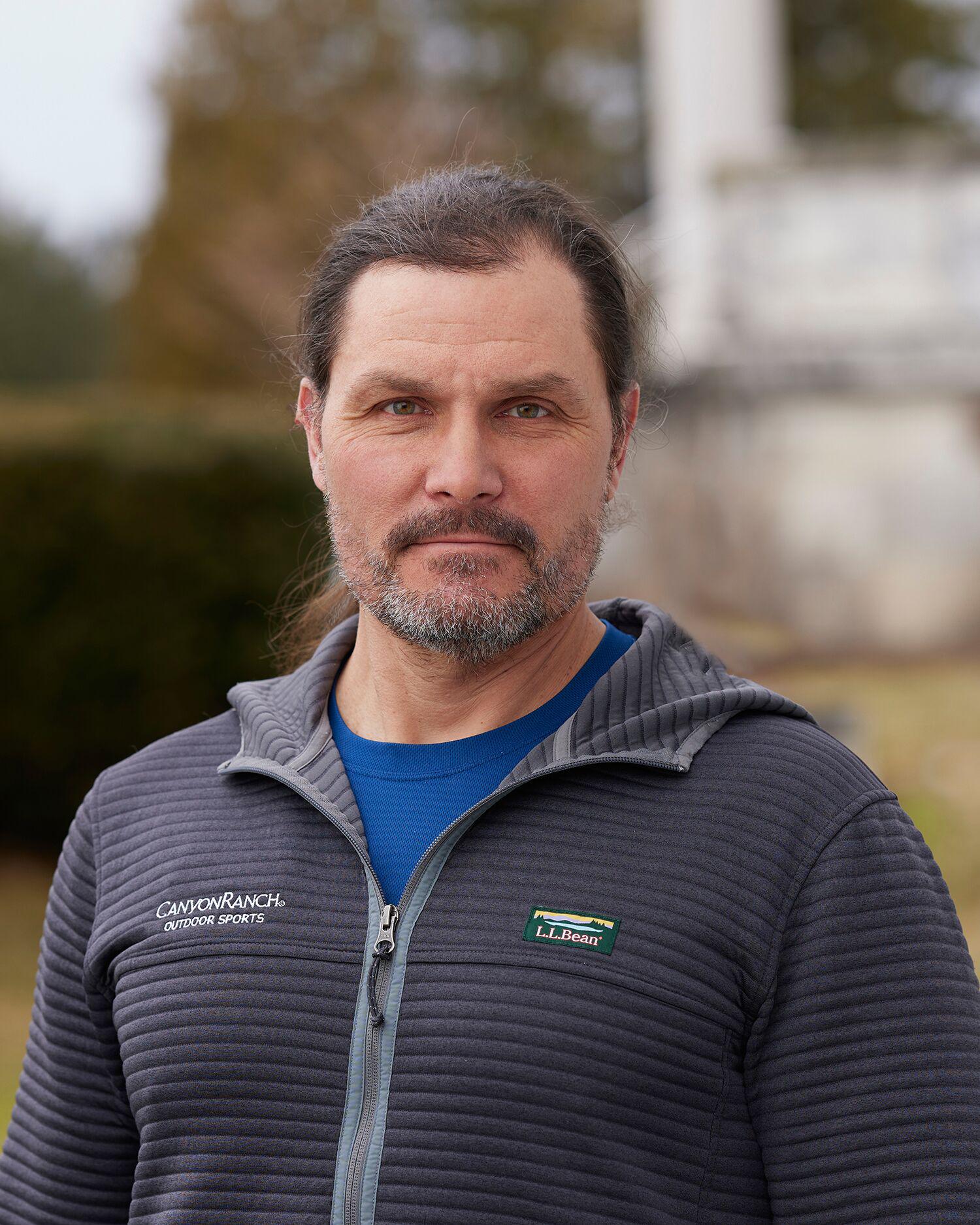 Thomas Lewis Headshot