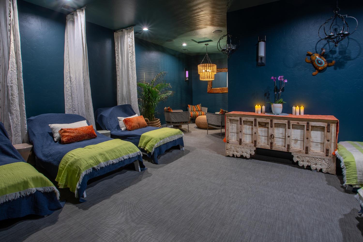 the relaxation room located within the Canyon Ranch Tucson spa.