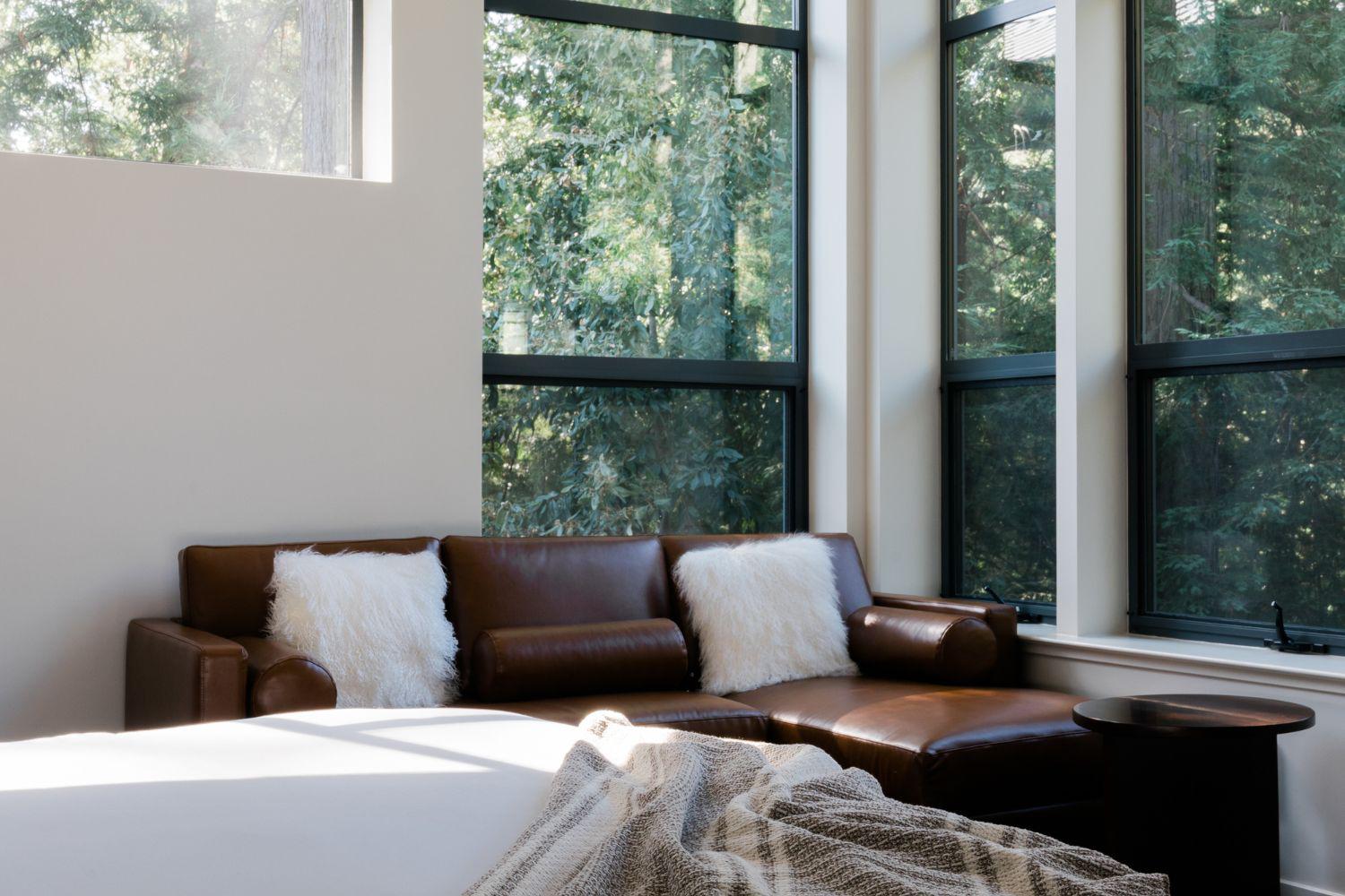 The interior of the treehouse at Canyon Ranch Woodside.