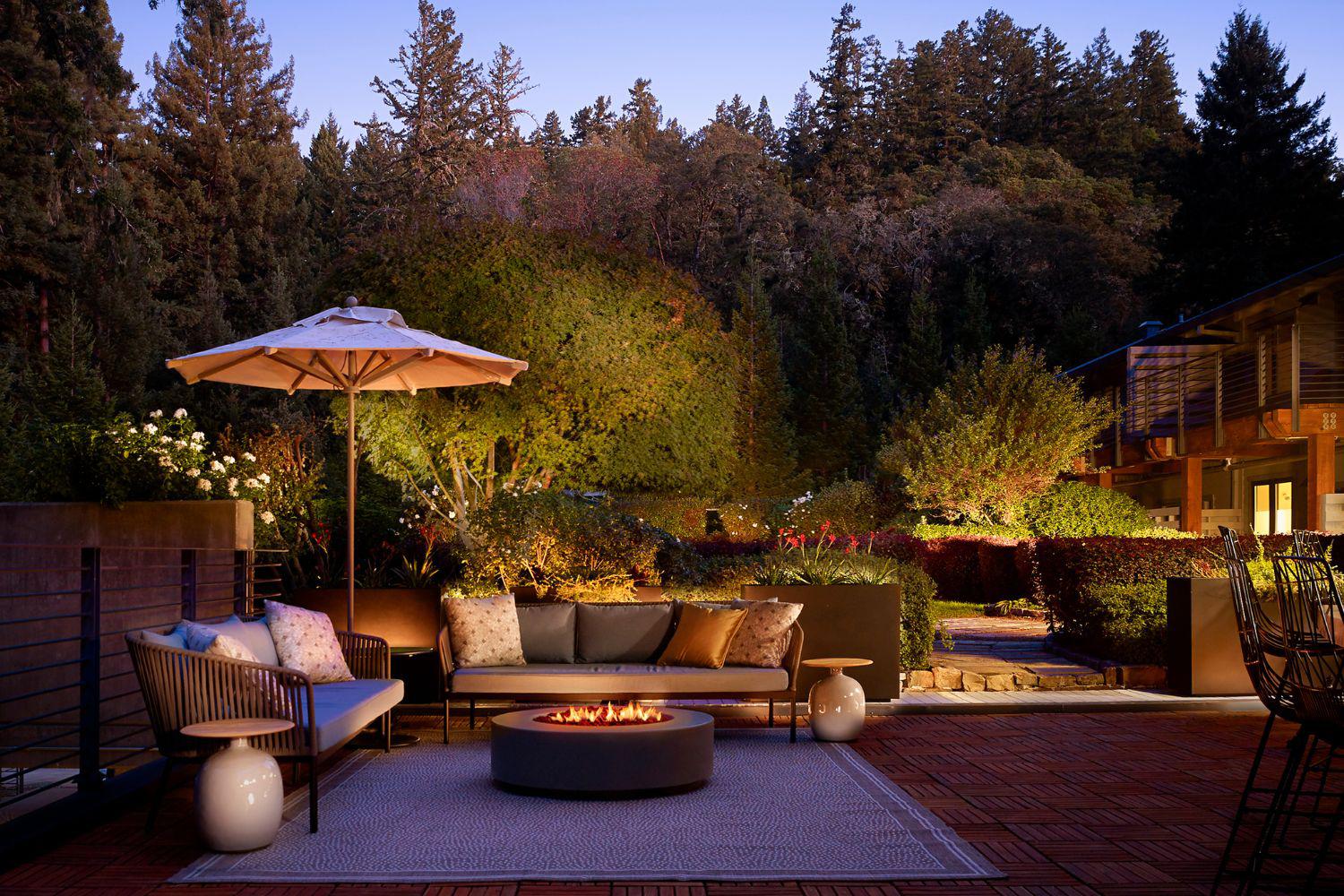 a picture of the hideaway patio at Canyon Ranch in Woodside California