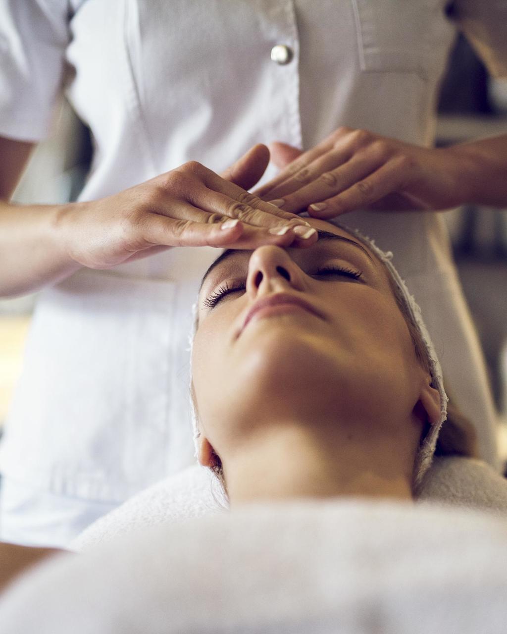 xl_md_Canyon-Ranch-Venn-Facial-1500x1875__1