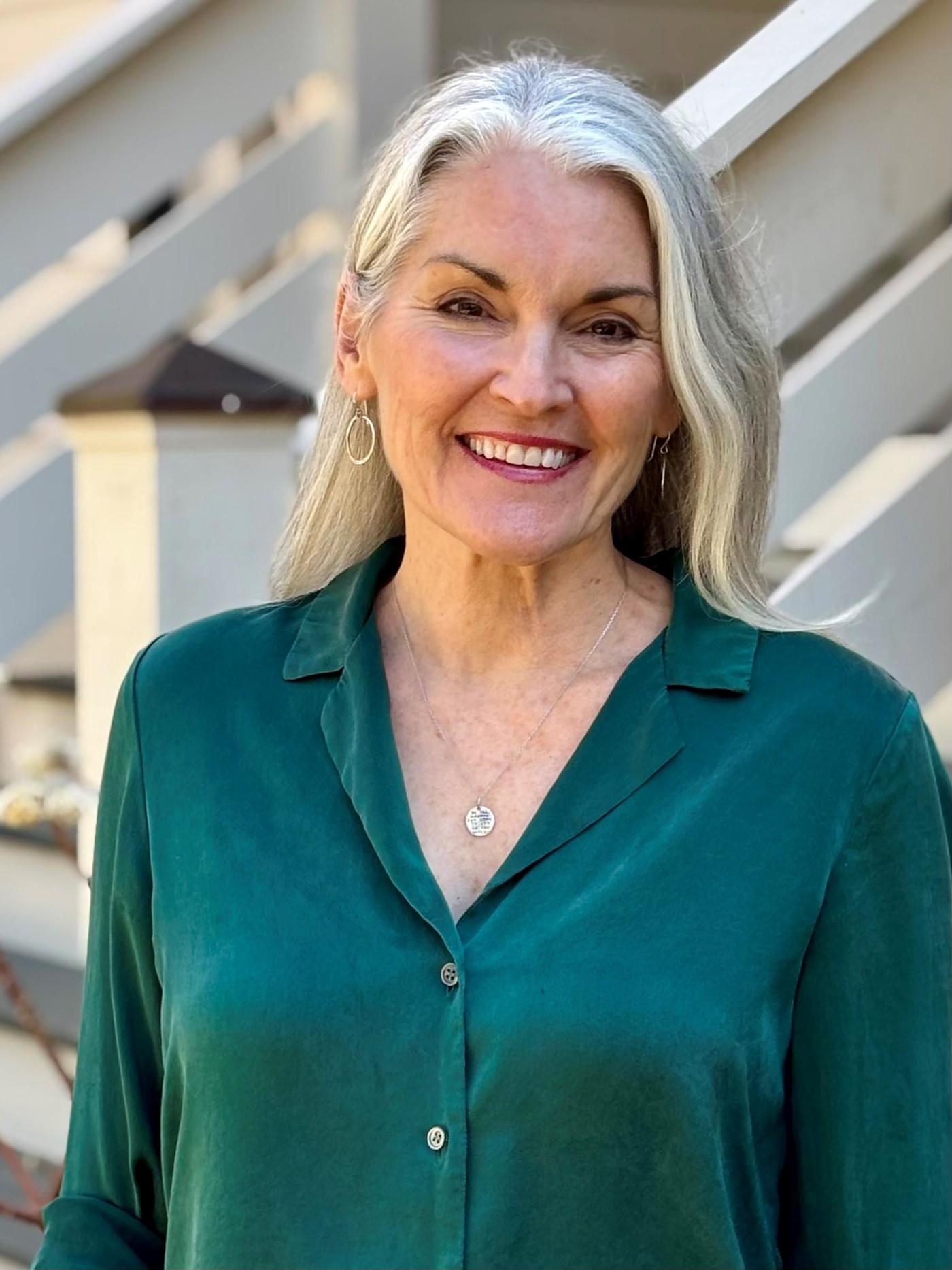 Melisa Holmes headshot